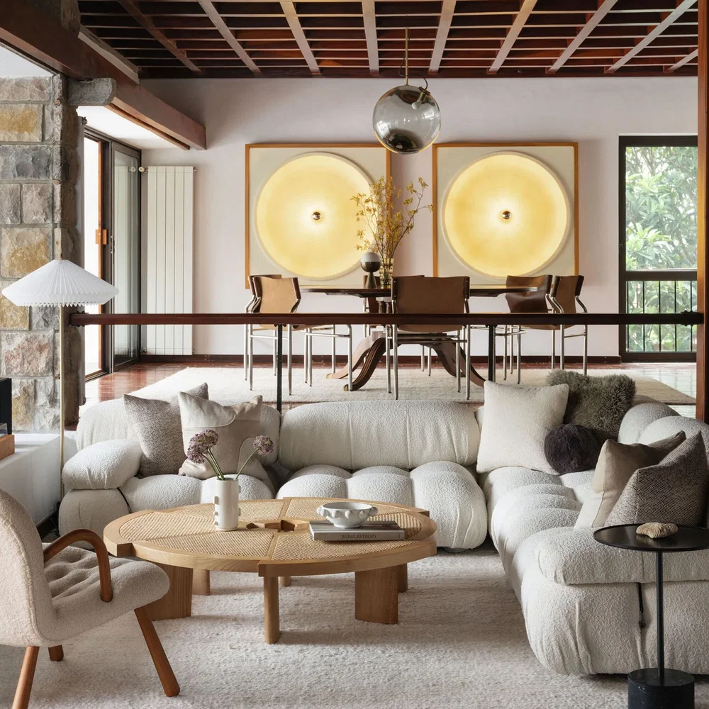 ModernClassic Interior Layout